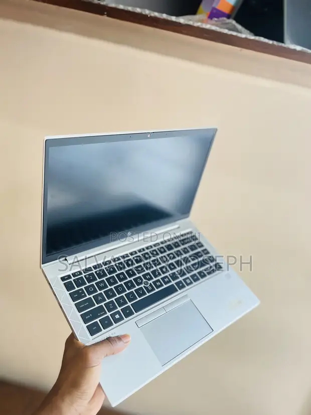 Laptop HP EliteBook 845 G8 16GB RAM, 256GB SSD - 1