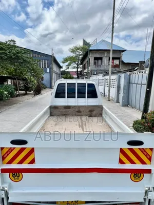 Toyota TownAce 2003 - Nyeupe