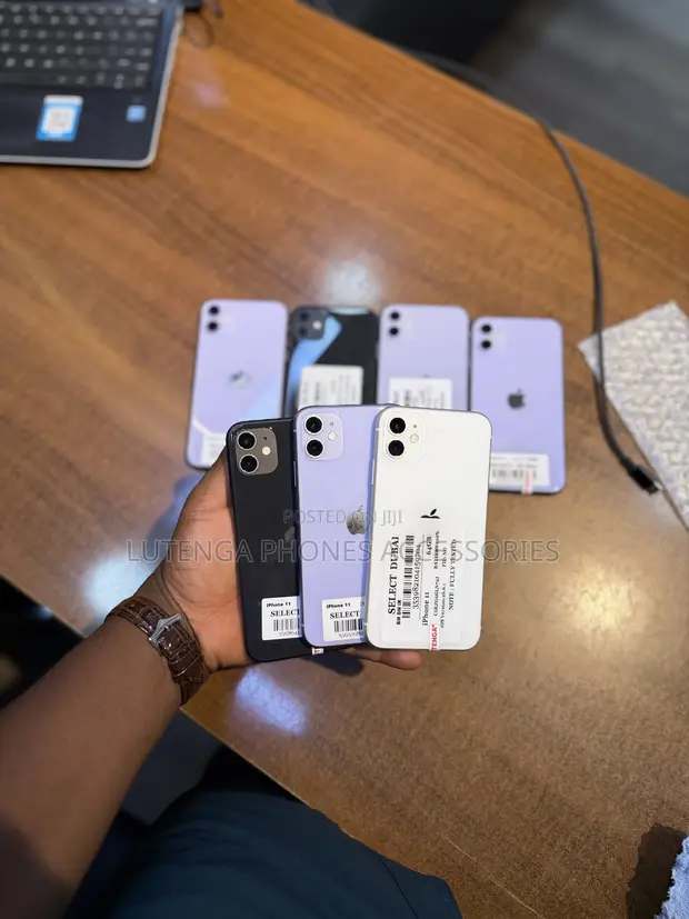 Apple iPhone 11 64GB Purple - 1
