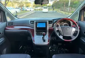 Toyota Vellfire 2010 Nyeusi Matt