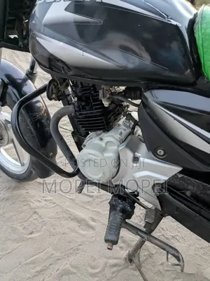 Bajaj Boxer 125 (2025 Model) - Black
