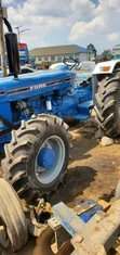 Ford Tractor F550 - 4