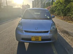 Toyota Passo 1.0 AWD 2005 Nyeupe