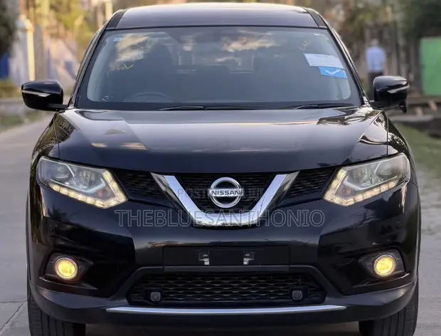 Nissan X-Trail 2013 Black - 1