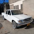 Toyota Hilux 2011 White - 3