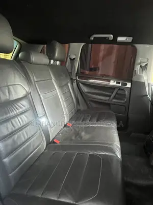 Volkswagen Touareg 2005 Nyeupe