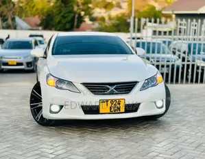 Toyota Mark X 2012 Rangi ya Lulu