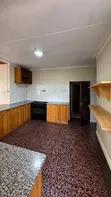 Bungalow ya Vyumba 5 vya Kulala eneo la Sanpak, Njiro - 4