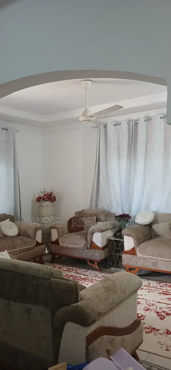 3 Bedroom House for Rent in Mjini - 1