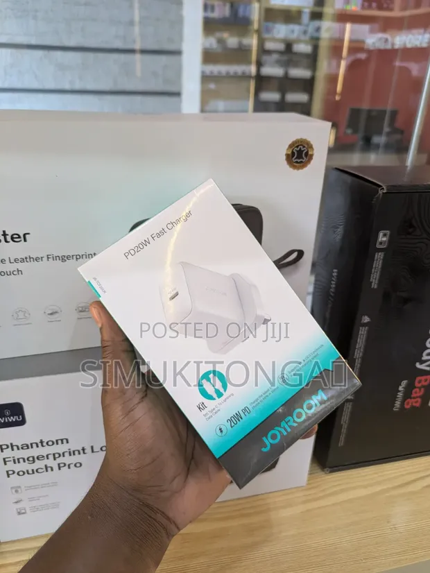 Joyroom W20 Fast Charger - 1