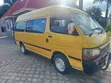 Toyota HiAce 1999 Yellow - 3
