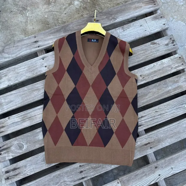 Sleeveless V-Neck Sweater Vest - 1