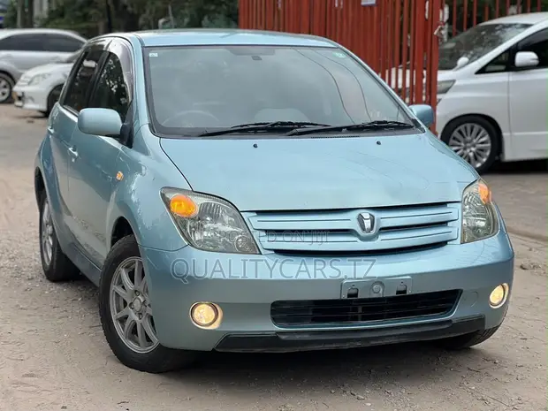 Toyota IST 2005 Blue - 1