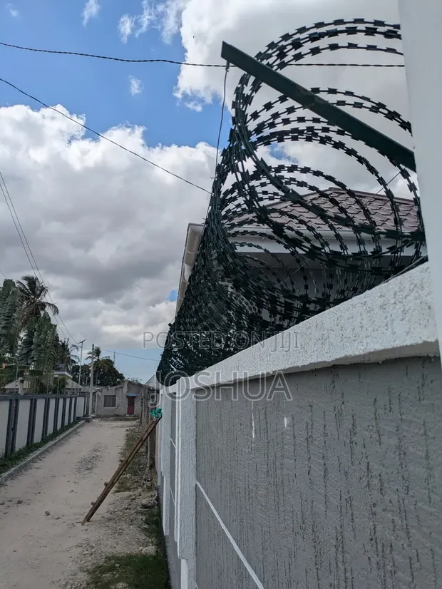 Mr Fence: Fencing Services for Homes and Industries - 1