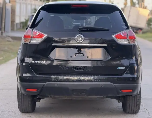 Nissan X-Trail 2013 Black - 1