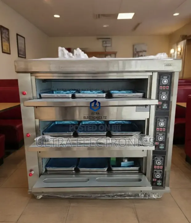 Heavy Duty Commercial Electric Oven - 3 Deck, 9 Trays - 1