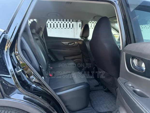 Nissan X-Trail 2015 Black - 1