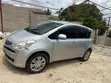 Toyota Ractis 2010 Nyeupe - 4