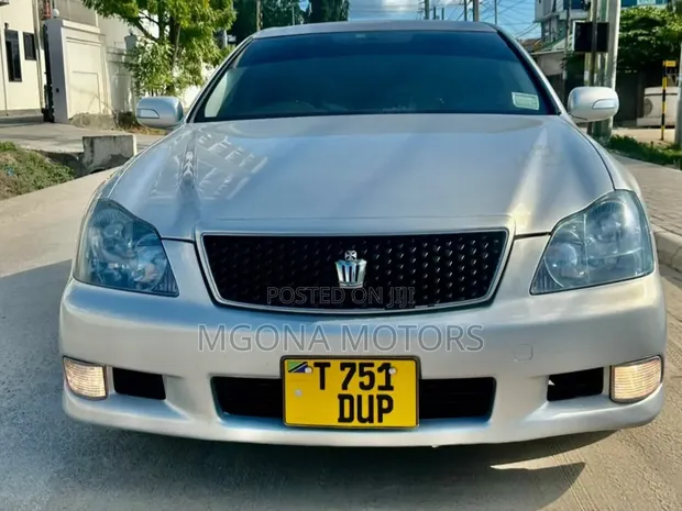 Toyota Crown 2006 Silver - 1