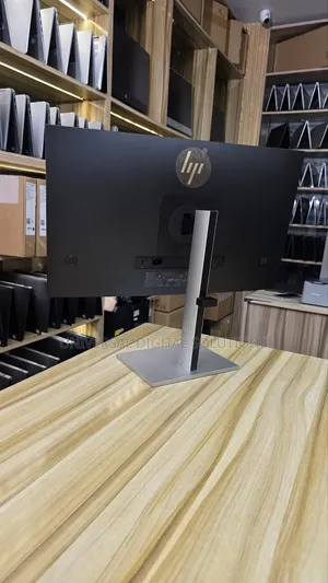 HP E27q G5 QHD 27-inch Monitor