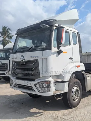 CNHTC Howo Tractor Unit 371hp Dizeli