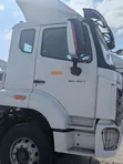 CNHTC Howo Tractor Unit 371hp Diesel - 3