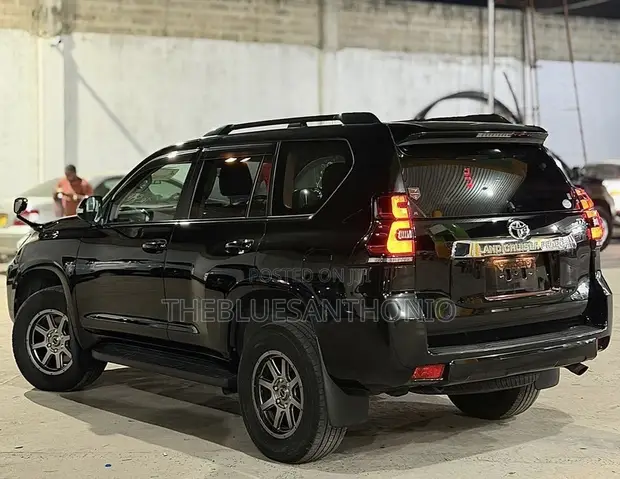 Toyota Land Cruiser Prado 2020 Black - 1