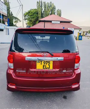 Toyota Corolla Rumion 2009 Nyeusi