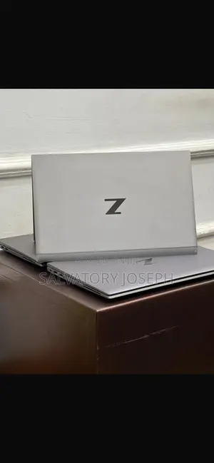 Laptop HP ZBook Firefly 14 G7 - Core i7, 32GB RAM, 1TB SSD