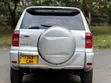 Toyota RAV4 2004 Nyeupe - 5