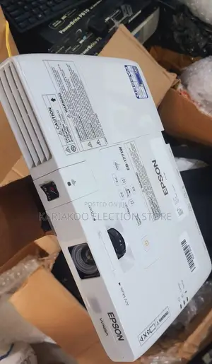 Epson EB-S41 Projector
