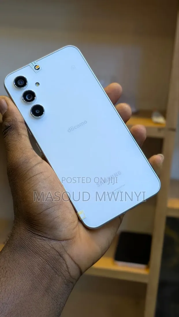 Samsung Galaxy A54 5G 128GB Refurbished - 1