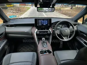 Toyota Harrier 2022 Black