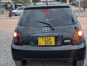 Toyota IST 2004 Black