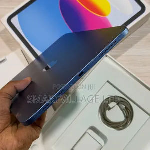 New Apple iPad (2025) 256GB Blue