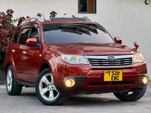 Subaru Forester 2010 Maroon - 1