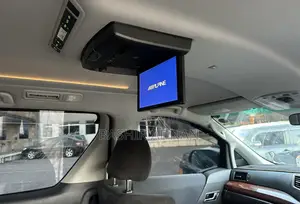 Toyota Vellfire 2009 Nyeusi