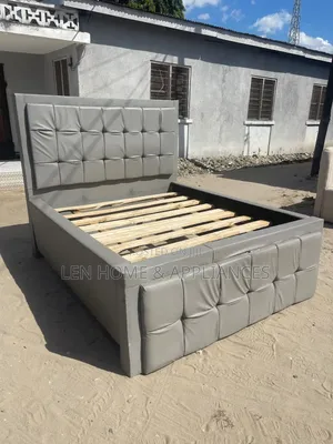 Sofa Bed Imetumika - Safi, Bora