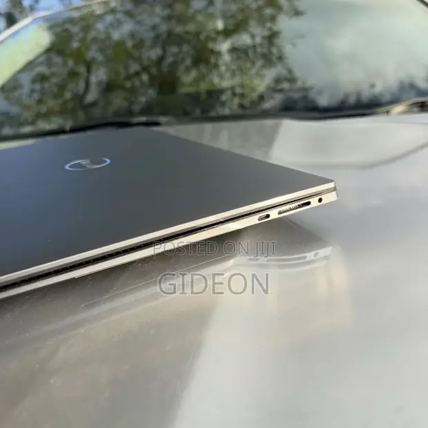 Laptop Dell Precision 5560 - 32GB RAM, 1TB SSD, i7 - 1