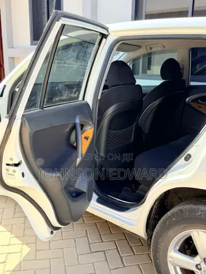 Toyota RAV4 2008 Nyeusi
