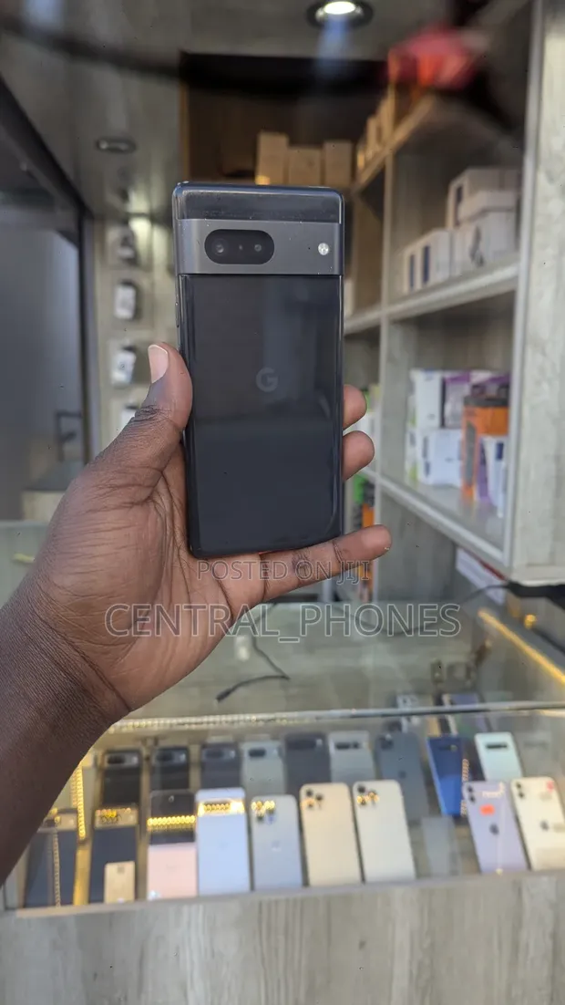 Google Pixel 7 128GB Black - 1