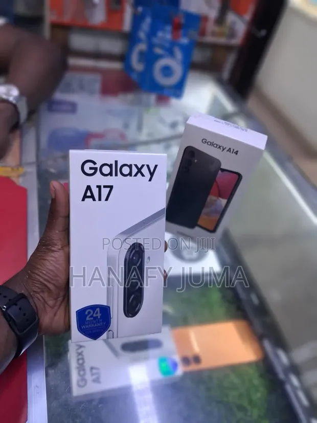 New Samsung Galaxy A17 128GB Gray - 1