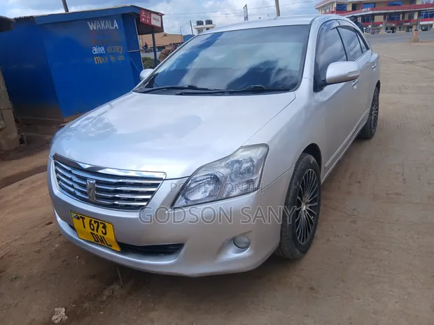 Toyota Premio 2005 Silver - 1