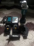 Makita 18V Cordless Angle Grinder + 2 Batteries - 3