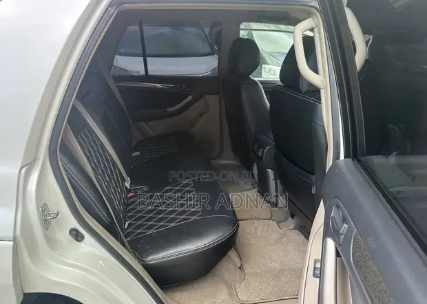 Toyota Hilux Surf 2.7 SSR 2004 White - 1