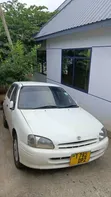Toyota Starlet 1998 White - 3