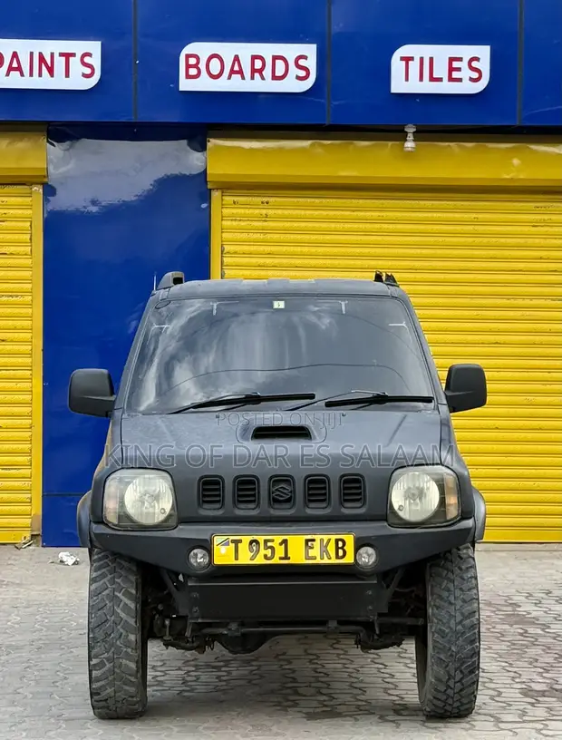 Suzuki Jimny 2002 Black - 1