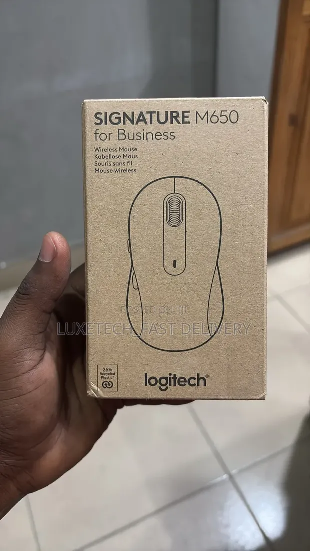 Logitech Signature M650 Wireless Silent Bluetooth Mouse - Biashara - 1