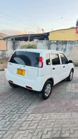 Suzuki Swift 2004 Nyeupe - 1