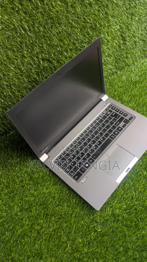 Laptop Toshiba 8GB RAM Intel Core i5 128GB SSD